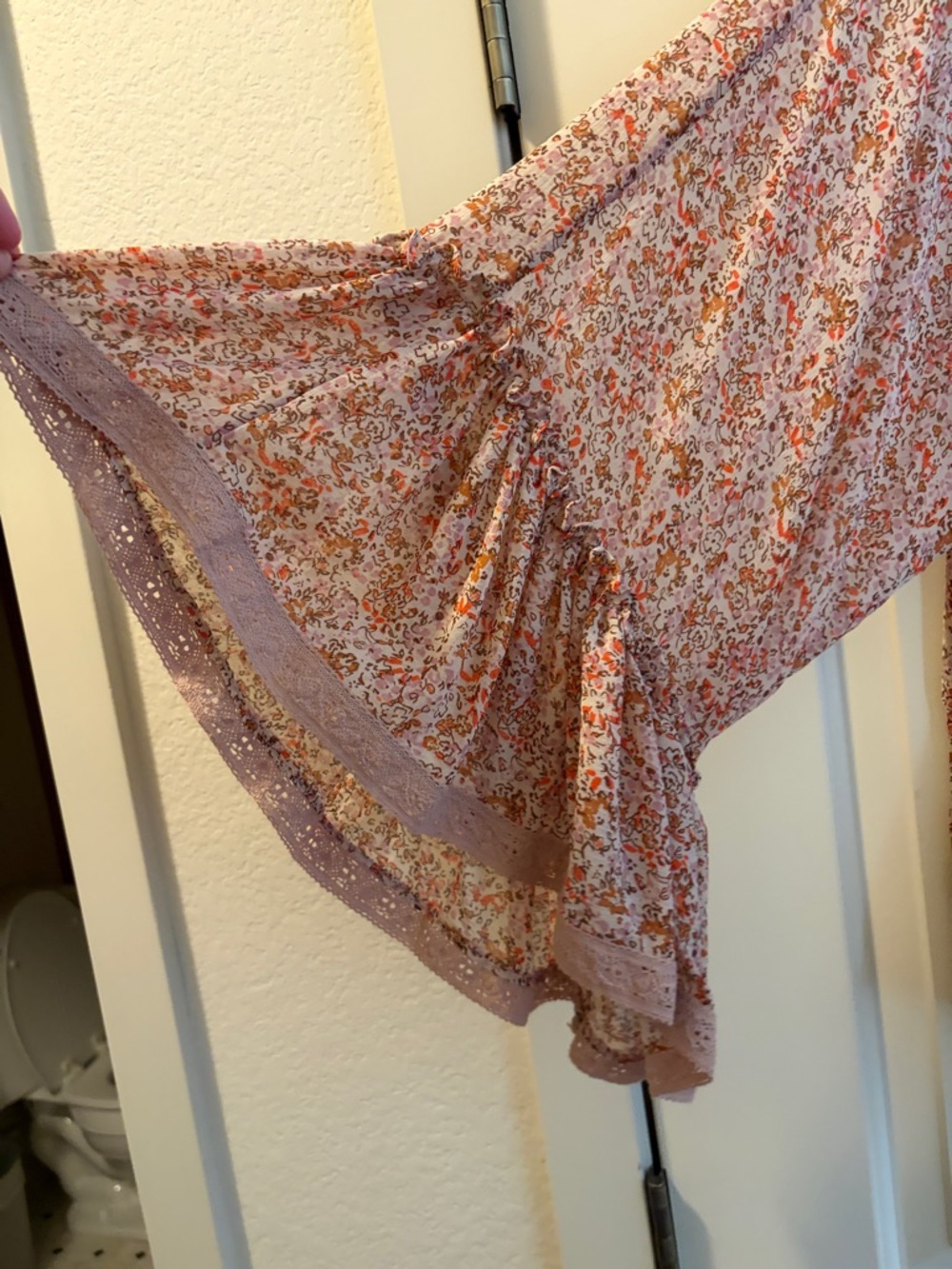Free People Lola Printed Kimono - Pink Floral oversized/ Size Med - Picture 3 of 7